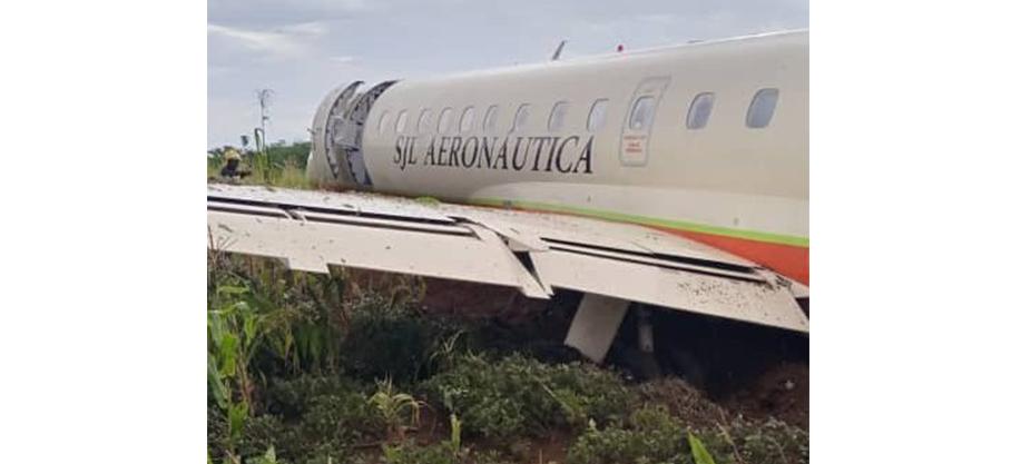 Lubumbashi : 33 passagers sont sortis indemnes d'un accident d'aviation suite à la sortie de piste d'un avion de la compagnie angolaise 